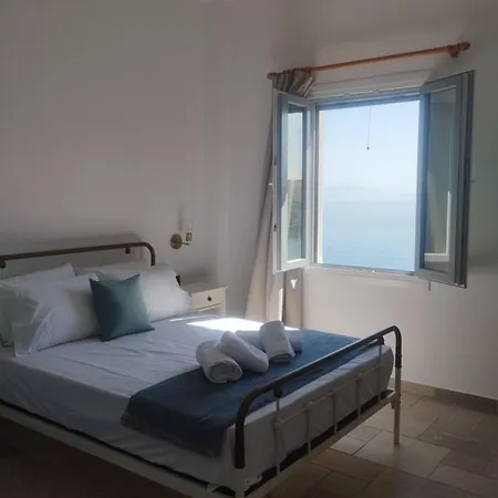Faros House Kythnos דירה *