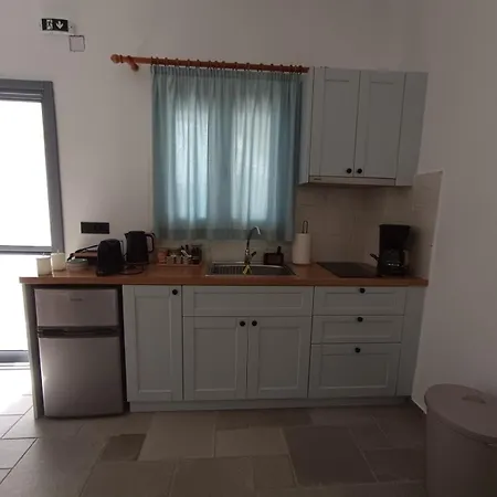 Faros House Kythnos דירה